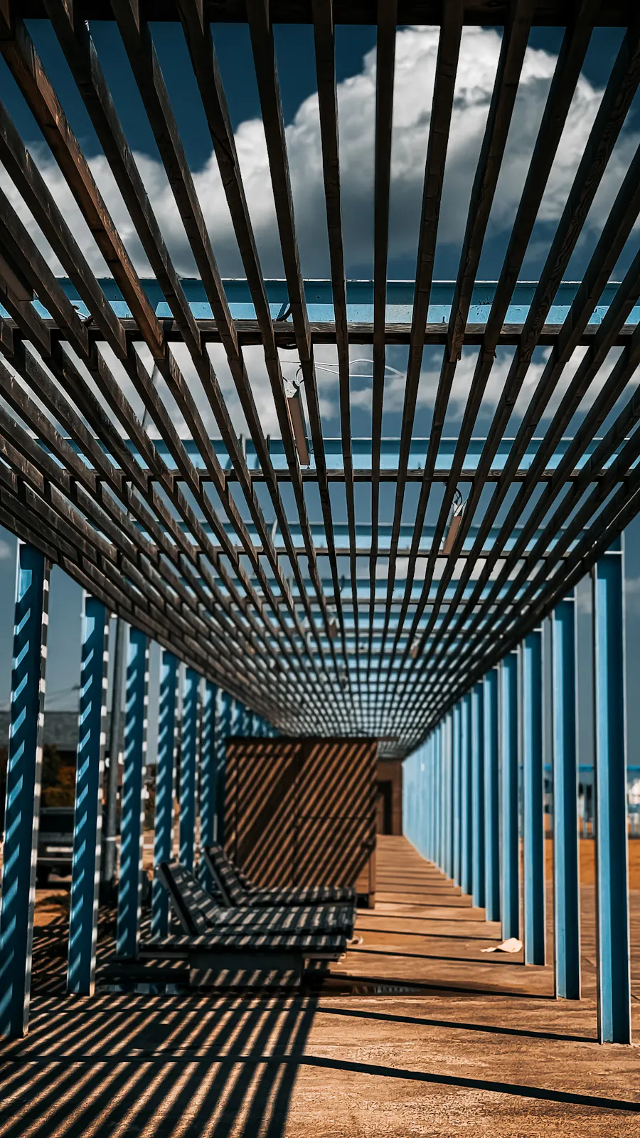 Hliníková pergola s lamelovou strechou